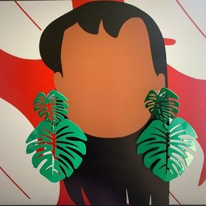 Fashion green hollow leaves earrings🍃